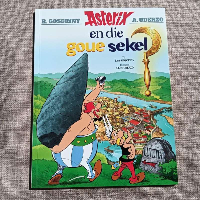 Asterix en die Goue Sekel in Afrikaans  Mint Condition! - No 3 of 3 Asterix Books on Auction