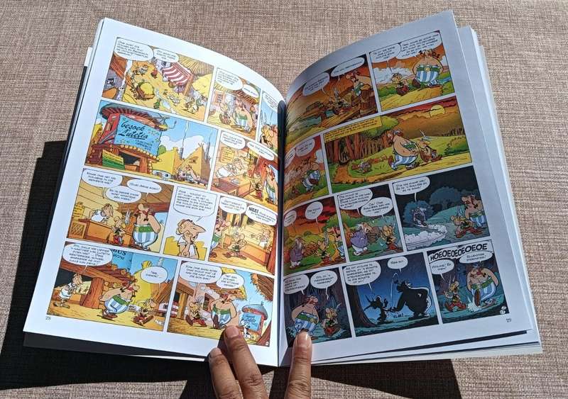 Asterix en die Goue Sekel in Afrikaans  Mint Condition! - No 3 of 3 Asterix Books on Auction