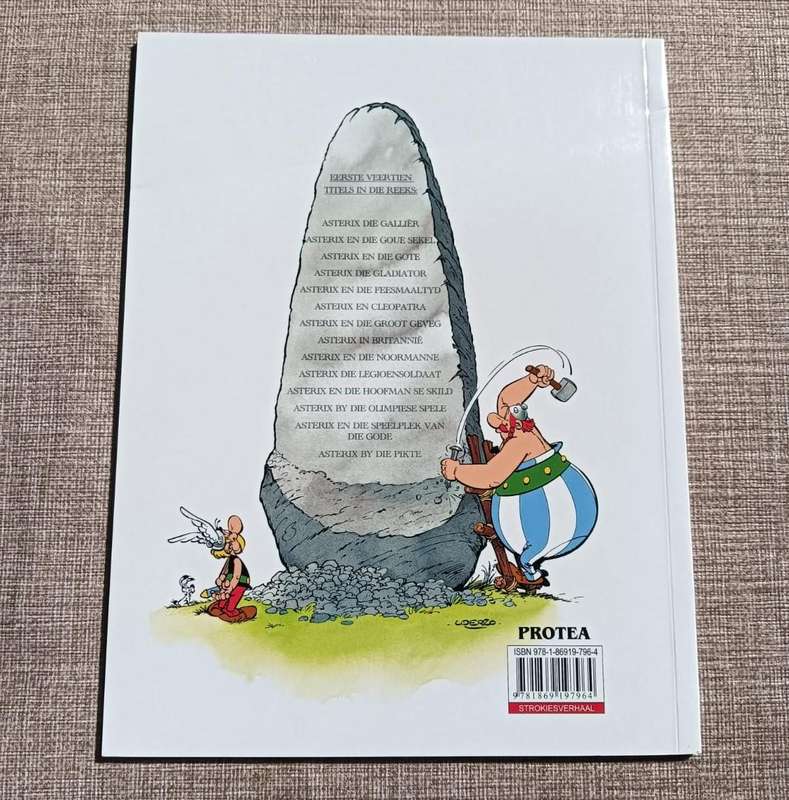 Asterix en die Goue Sekel in Afrikaans  Mint Condition! - No 3 of 3 Asterix Books on Auction