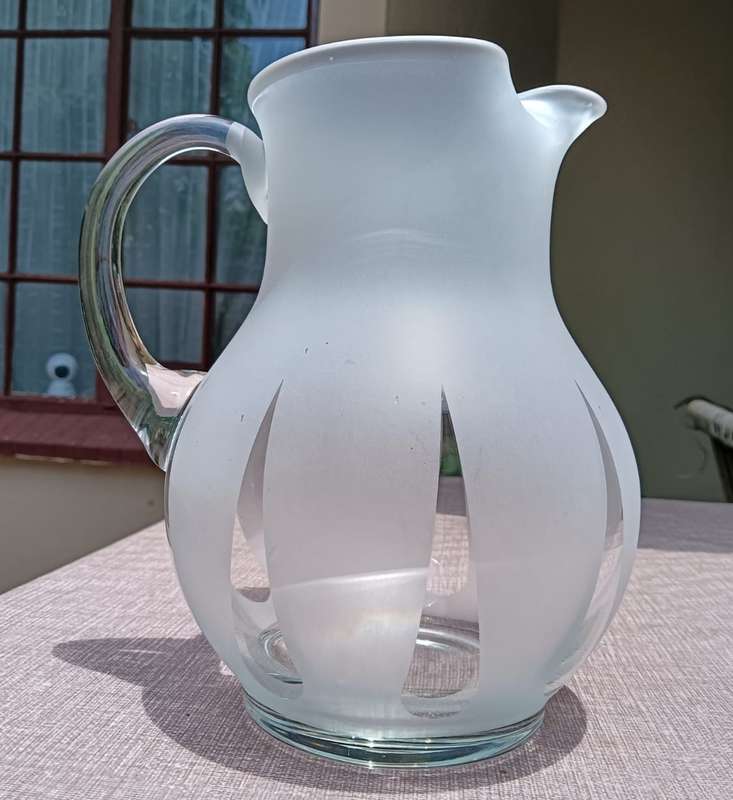 Standout Frosted and Clear Glass Jug  Possibly Baccarat  Large 20cm High