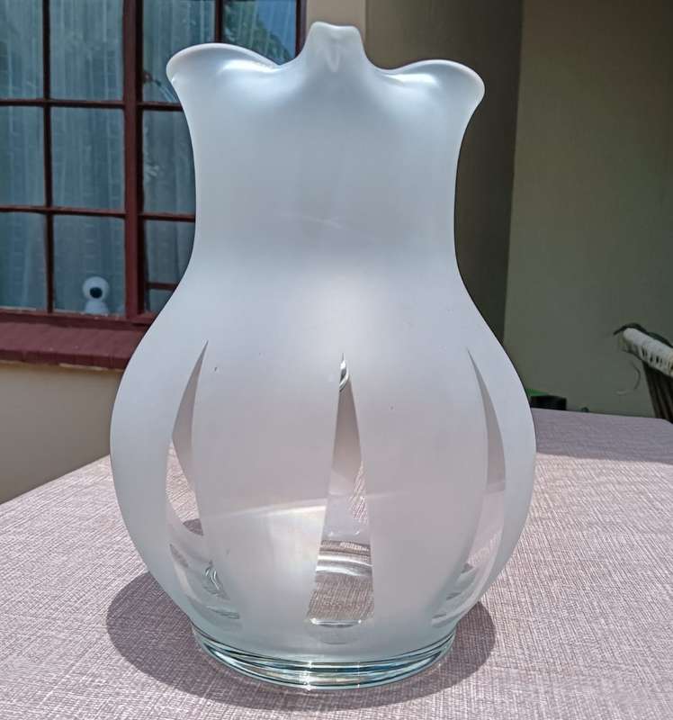 Standout Frosted and Clear Glass Jug  Possibly Baccarat  Large 20cm High