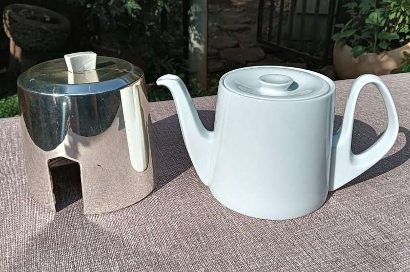 Bauscher Weiden Bavaria (circa 1935-1965) Porcelain Teapot with Removable WMF Silverplated Cover