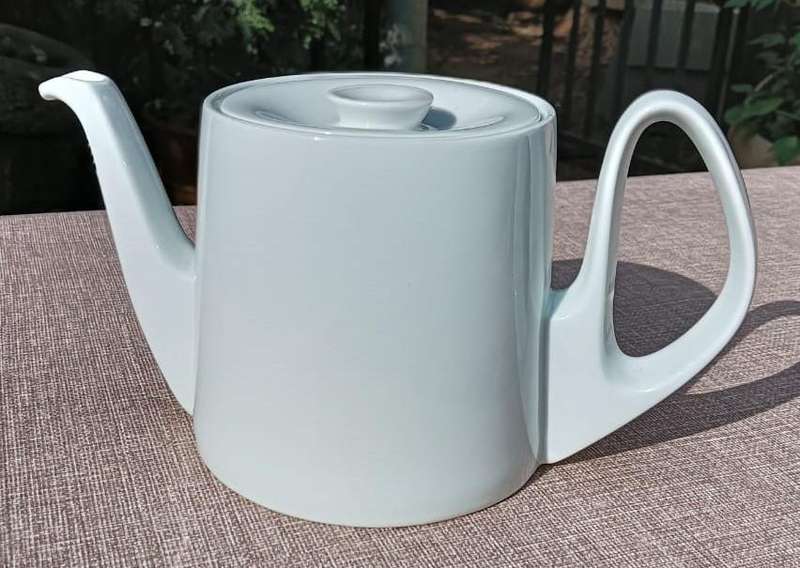 Bauscher Weiden Bavaria (circa 1935-1965) Porcelain Teapot with Removable WMF Silverplated Cover