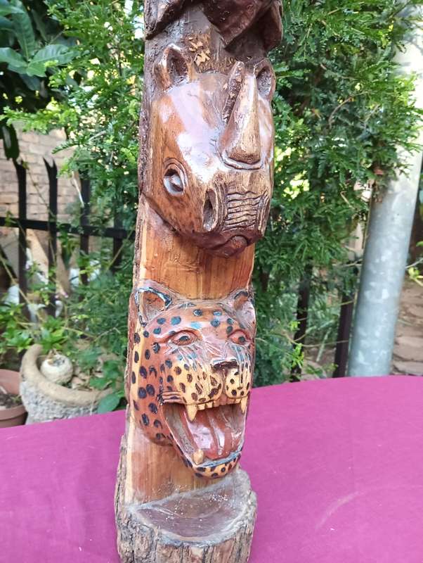 MAGNIFICENT BIG FIVE HAND CARVED WOODEN TOTEM POLE 1M HIGH WITH LION ELEPHANT BUFFALO RHINO LEOPARD