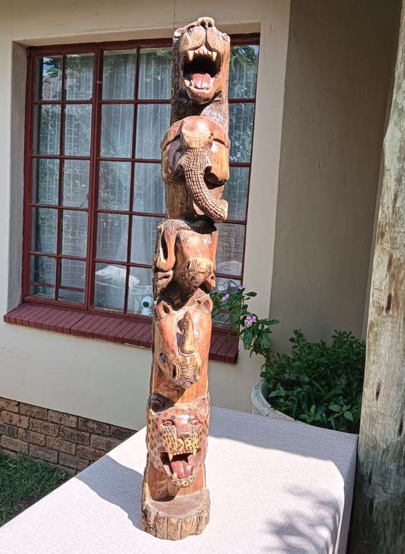 MAGNIFICENT BIG FIVE HAND CARVED WOODEN TOTEM POLE 1M HIGH WITH LION ELEPHANT BUFFALO RHINO LEOPARD