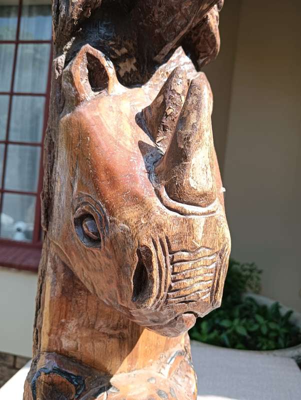 MAGNIFICENT BIG FIVE HAND CARVED WOODEN TOTEM POLE 1M HIGH WITH LION ELEPHANT BUFFALO RHINO LEOPARD