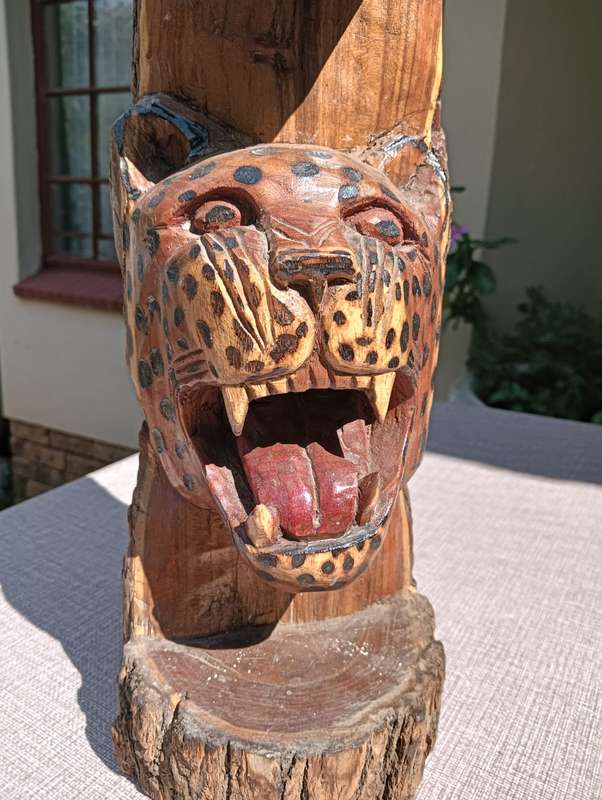 MAGNIFICENT BIG FIVE HAND CARVED WOODEN TOTEM POLE 1M HIGH WITH LION ELEPHANT BUFFALO RHINO LEOPARD
