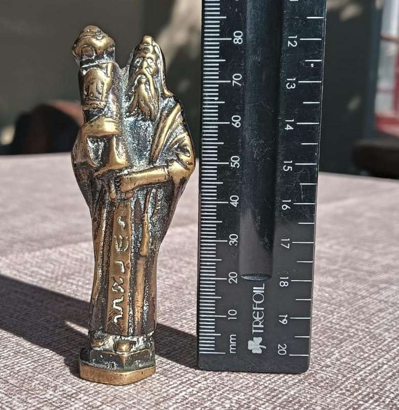 Bronze Fu Chinese Diety Figurine for Good Fortune - Vintage with aged patina - 9cm High Weighs 180g