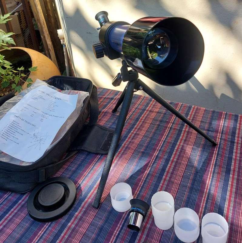 Eyemax 60mm Astronomical Beginners or Holiday Spotting Telescope with Table Tripod