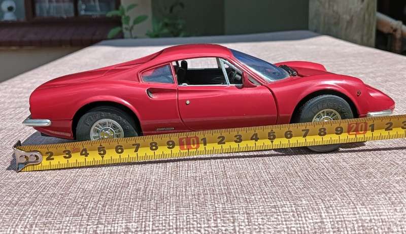 Ferrari Dino 246GT 1:18 Scale Anson Die Cast Model Car Red