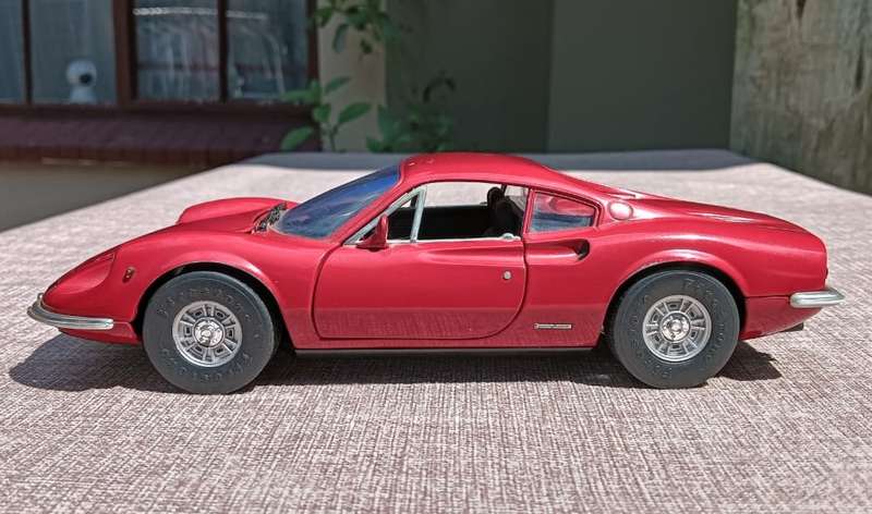 Ferrari Dino 246GT 1:18 Scale Anson Die Cast Model Car Red