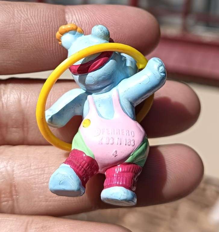 Complete Set of 10 Kinder Surprise 1993 Happypotami Plastic Toy Figurines