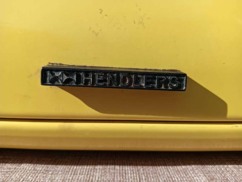 Vintage Pre 1989 HH Hendlers Yellow Enamelled Metal Bread Bin In Good Condition