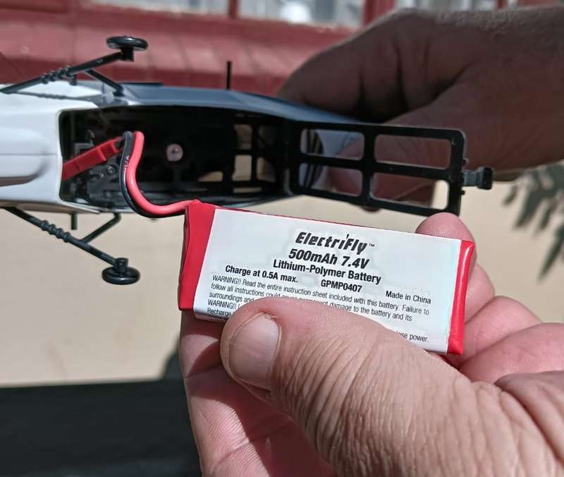 Heli-Max Comanche CX RTF Coaxial Micro Toy Helicopter Boxed Transmitter Turns On But No Connection