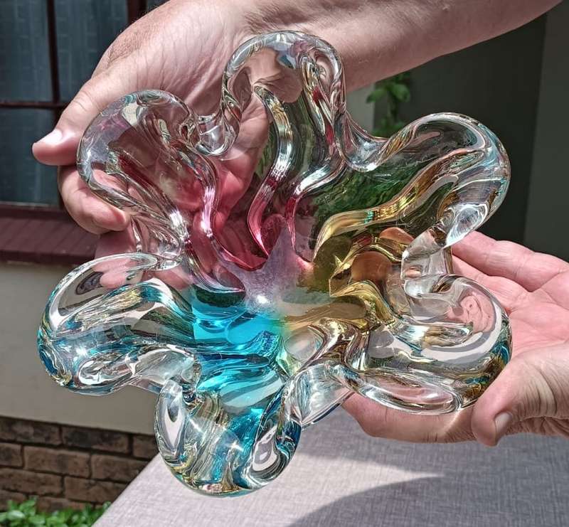Exquisite Murano Rainbow Sommerso Glass Bowl 21cm Wide One of Two on Auction