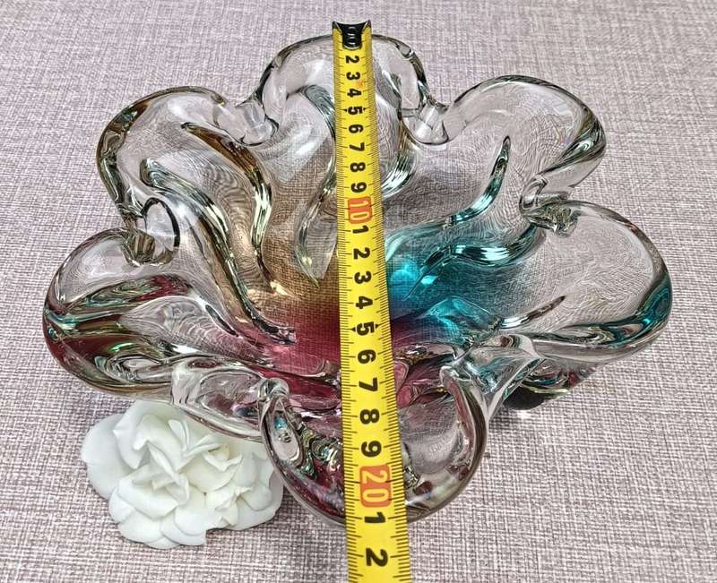 Gorgeous Murano Rainbow Sommerso Glass Bowl 21cm Wide No 2 of Two on Auction