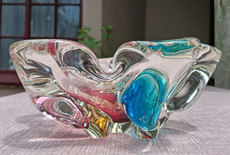Gorgeous Murano Rainbow Sommerso Glass Bowl 21cm Wide No 2 of Two on Auction