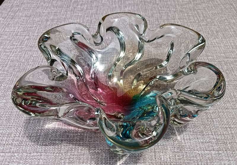 Gorgeous Murano Rainbow Sommerso Glass Bowl 21cm Wide No 2 of Two on Auction