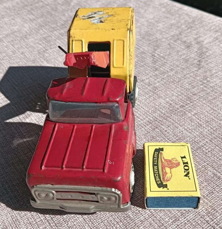 Vintage 1950s Japanese Red and Yellow Tin Windup Powered Shovel Construction Truck  Missing Shovel