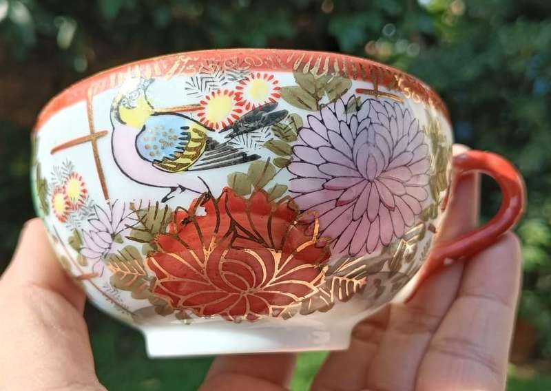Japanese Honjitsu Dai 14 Piece Teaset with Hand Painted Peony Flowers and  Tit Birds In Good Conditi