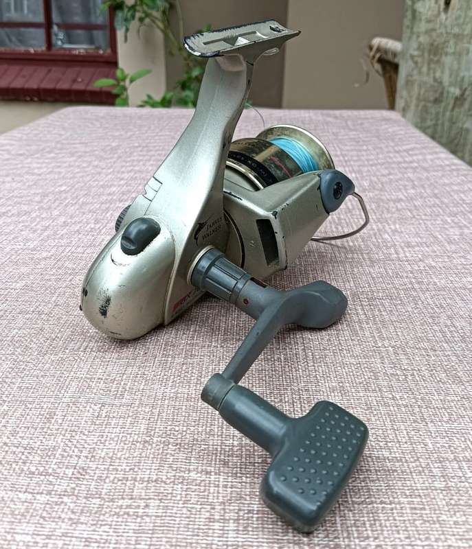 Jarvis Walker Gen-X 7000 Spinning Reel - Spooled with Line - 4 Bearing Reel