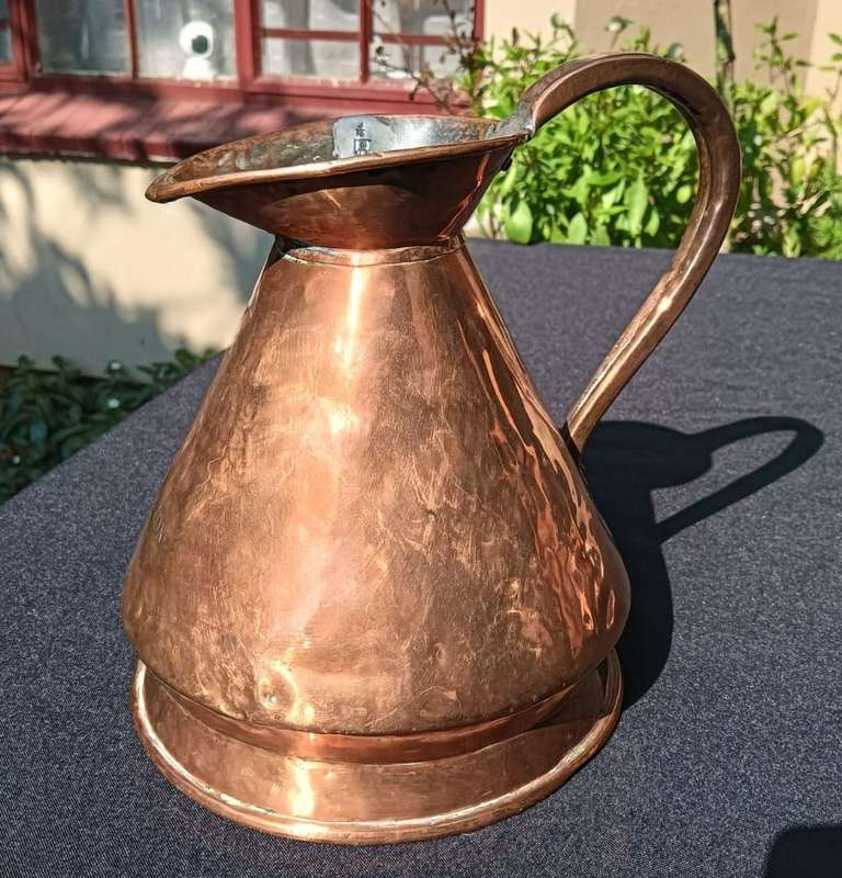 Antique English ½ Gallon Copper Jug with King George V (1910-1936) Hallmark