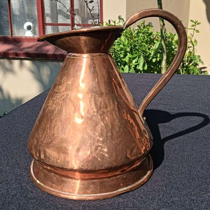 Antique English ½ Gallon Copper Jug with King George V (1910-1936) Hallmark