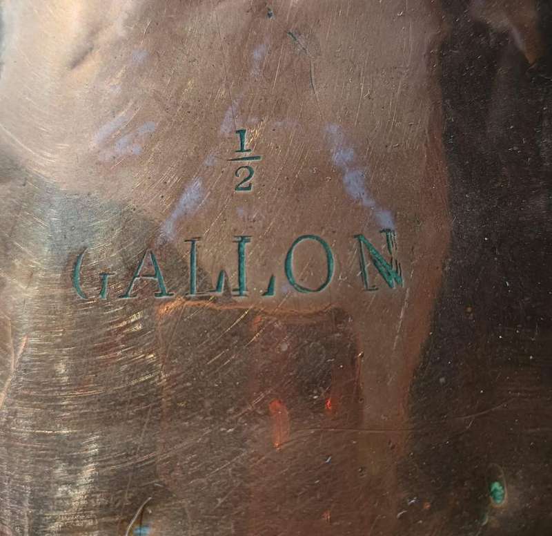 Antique English ½ Gallon Copper Jug with King George V (1910-1936) Hallmark