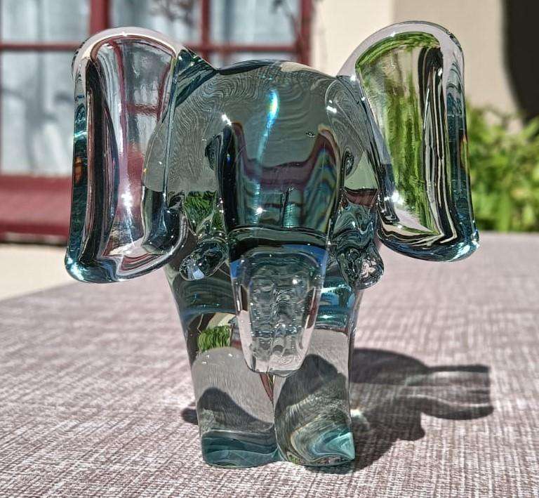 Ngwenya Glass Elephant with Trunk Curled in Feeding Motion Large 9cm High 0.5kg
