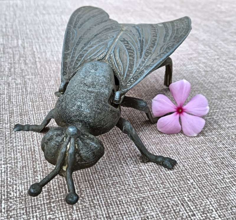 Weird Large 19cm Long Brass Fly Bug Ashtray Trinket Box Vintage 2nd of 2 on Auction