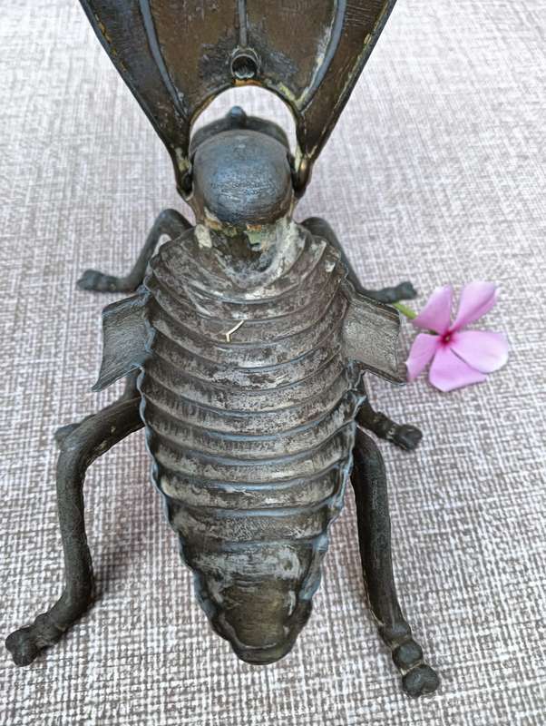 Weird Large 19cm Long Brass Fly Bug Ashtray Trinket Box Vintage 2nd of 2 on Auction