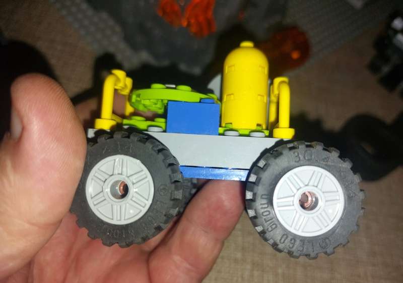 Lego City Volcano Exploration Base Set 60124 Around 80% Complete