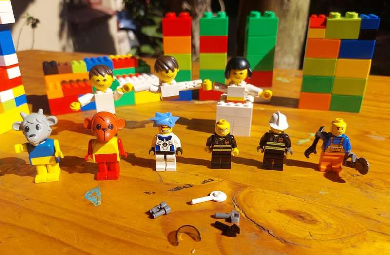 Rare Vintage 1970s Lego Minifigures (Fabuland Goat, Mike Monkey, 3 Maxi Homemaker Figures) plus more