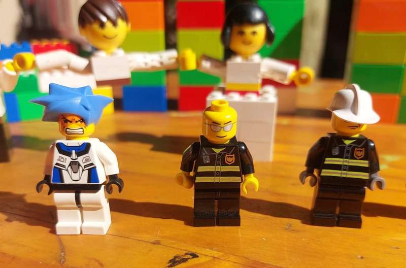 Rare Vintage 1970s Lego Minifigures (Fabuland Goat, Mike Monkey, 3 Maxi Homemaker Figures) plus more