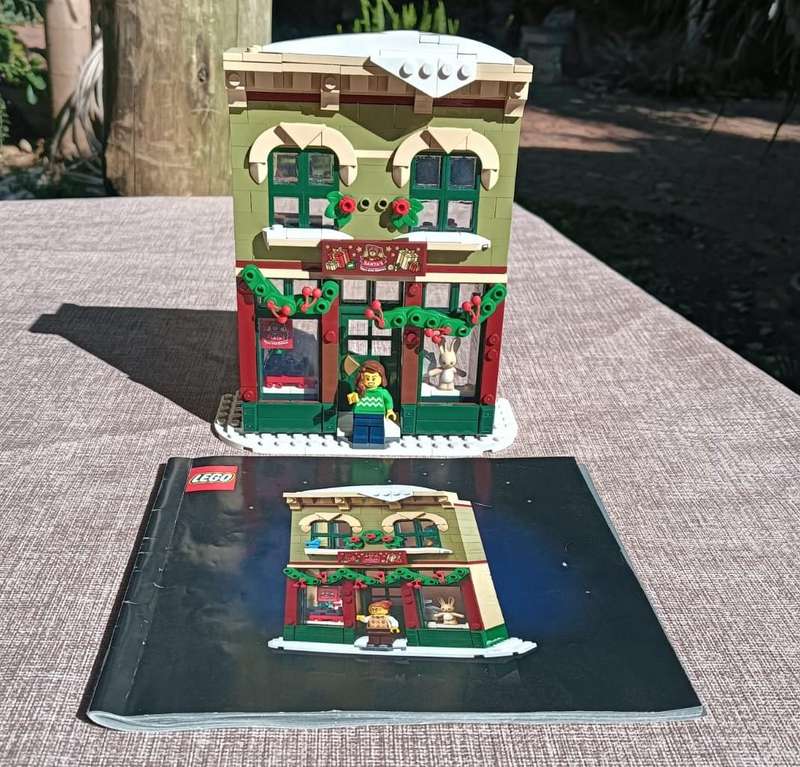 Lego Creator Holiday Main Street Toy Store Part of Set 10308 - Around 98% Complete - Retired 2024