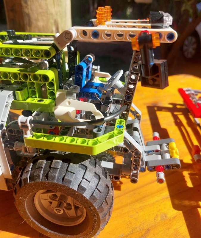 Rare Lego Technic 8274 Combine Harvester Set Introduced 2007 Retired 2008 Wheels and Gears Turn!