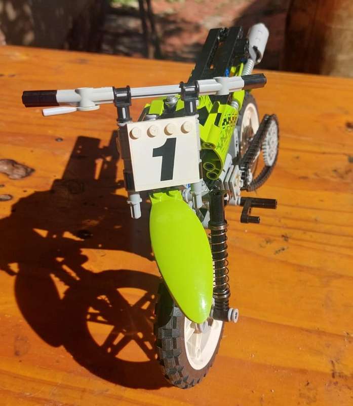 Lego Technic 8291 Dirt Bike Set with Chain Driven Engine - Introduced 2008 Retired 2009