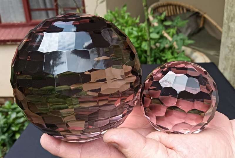 Pair of Lilac Facetted Cut Chrystal Spheres 12cm (2kg) and 6.5cm (300g) Diameters
