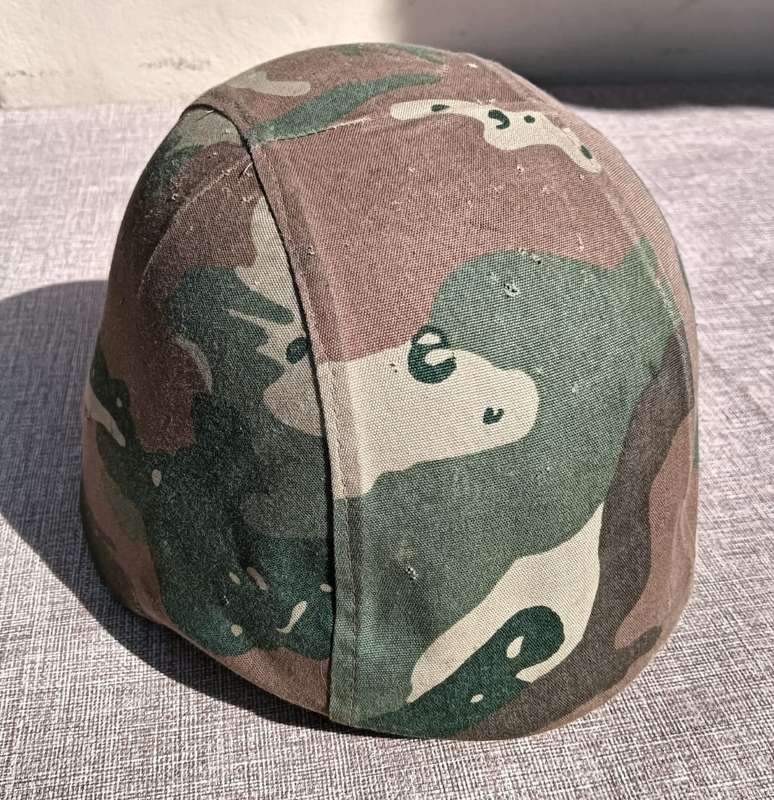 Vintage SA Army M87 S.A.P.H.I. Kevlar Helmet with Camouflage Cover