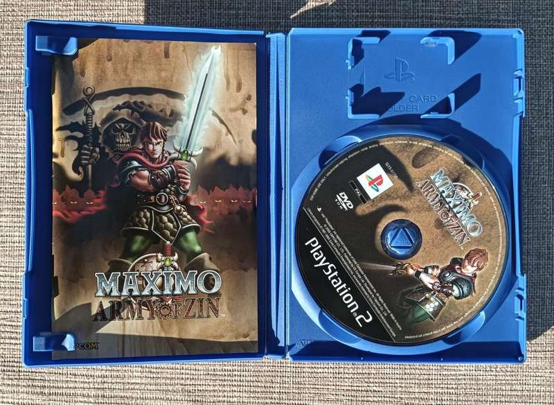 Maximo Army of Zin Sony Playstation 2 Capcom Game from 2003 with Manual Booklet