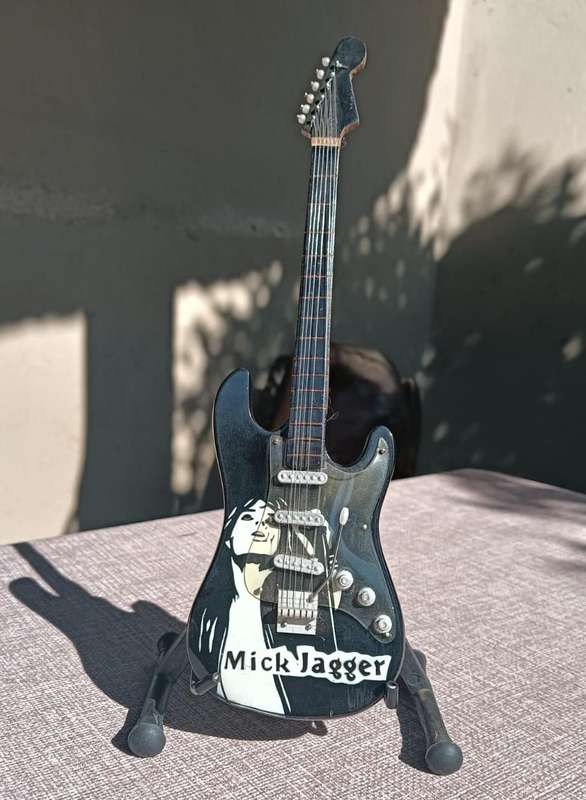 Miniature Mick Jagger Guitar Ornament  Highly Detailed with Stand