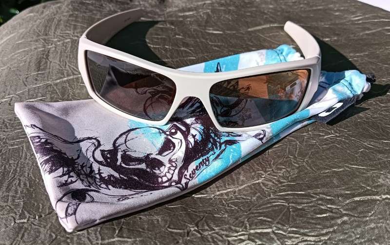 Oakley Gascan 2005 Flying Tigers Matte Sand Blue Sunglasses 12-784 55-16