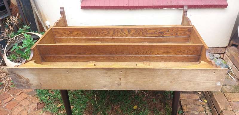 Striking Partridge Wood / Panga Panga / Patryshout Dresser Display Cabinet Top - COLLECTION ONLY