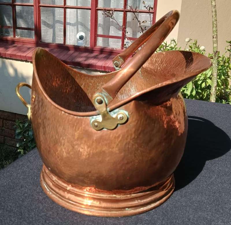 Vintage 1950s Peerage English Copper Helmet Coal Scuttle with Copper Handle