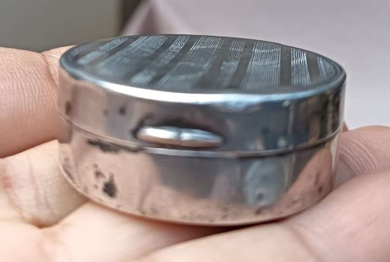 Vintage French Houbigant 835 Silver Ladies Powder Compact with Mirror and Brass Insert Total 22g