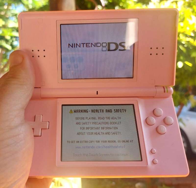 Coral Pink 2006 Nintendo DS Lite Console Good Working Condition with 2 Styluses and 2 Games