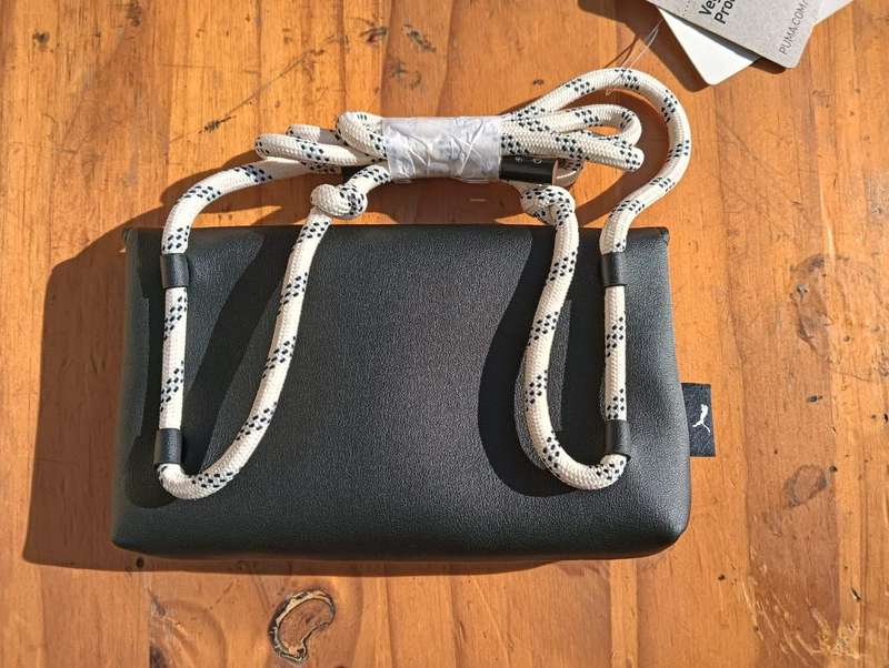 Puma Infuse Cross-Body Wallet As New in Very Good Condition