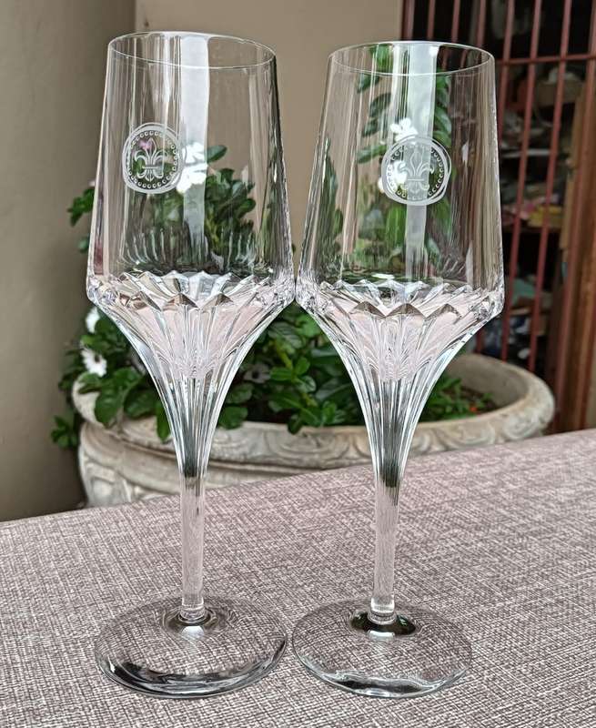 Two Remy Martin Louis VIII Cognac Glasses  Uniquely Hand Blown  Not Easy to Get!