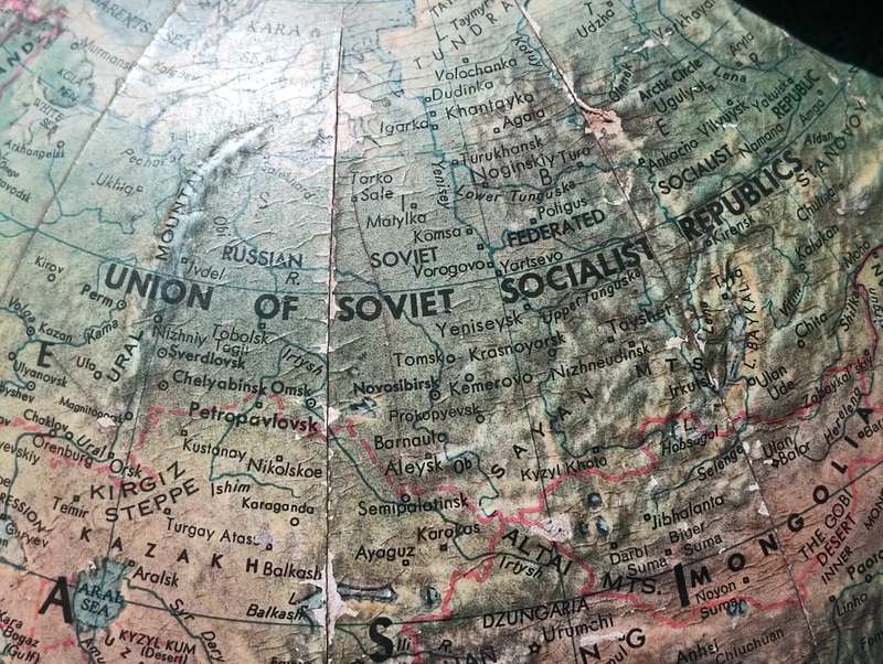 Large Replogle Globe Chicago USA Circa 1965-1971 with Raised 3D Mountains 30cm Diam