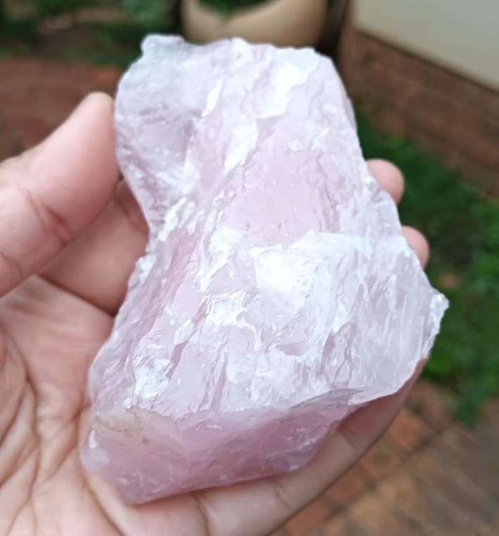 Lovely Pink Rose Quartz Rock Slab 9cm Wide 6cm High 6cm Deep